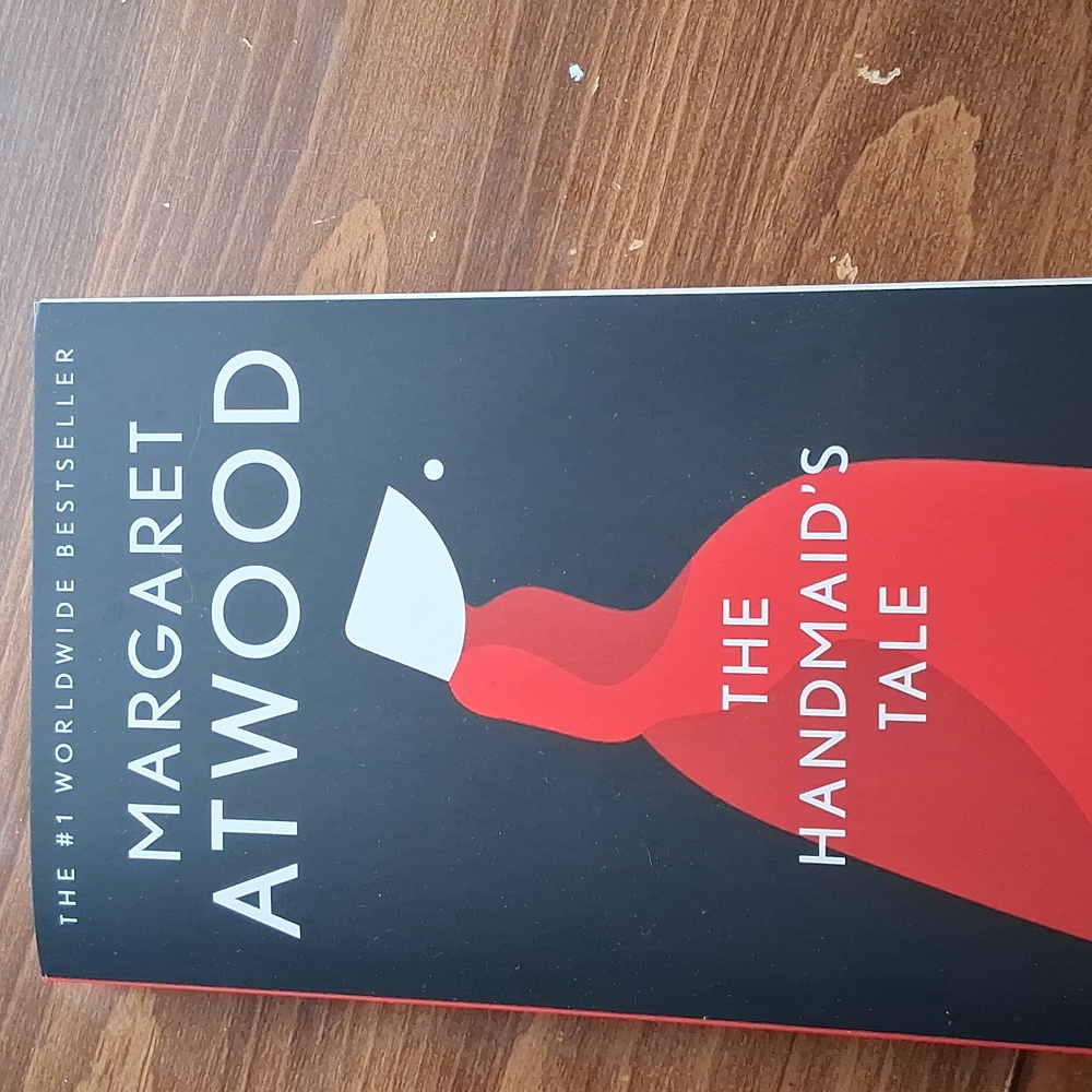 The Handmaid's Tale - Red/Black Paperback